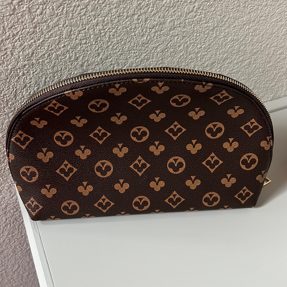 Toiletry bag make up organizer